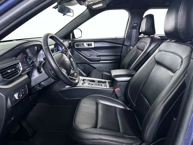 Used 2020 Ford Explorer XLT w/ Equipment Group 202A AWD/4WD image 20