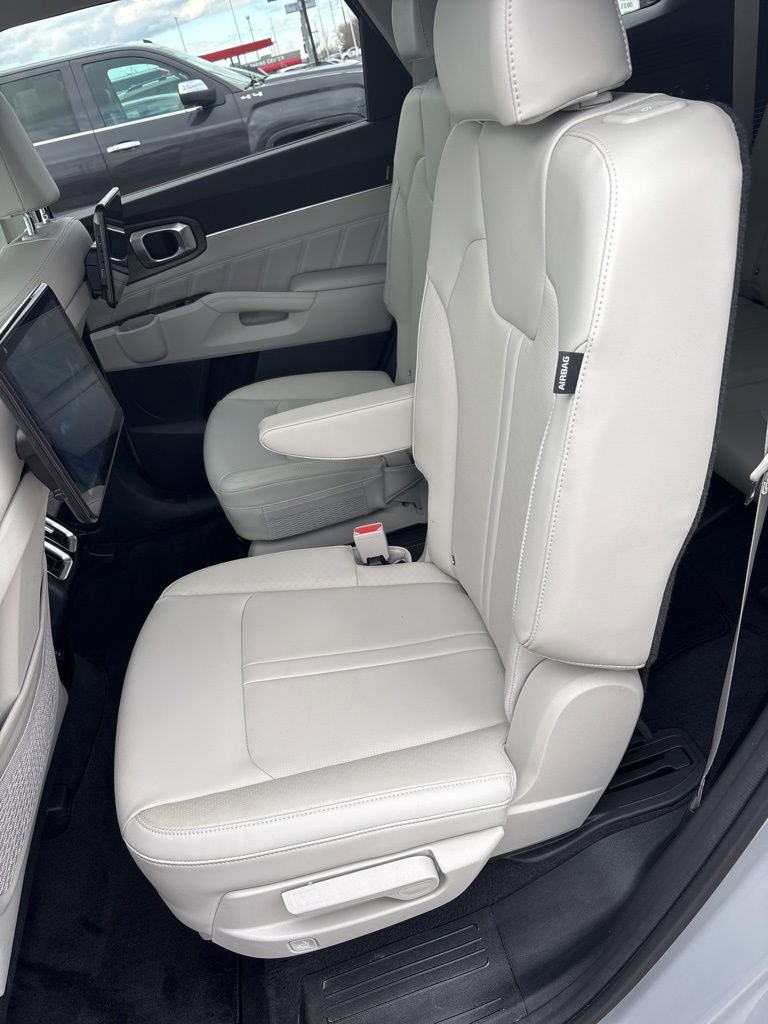 Used 2025 Kia Sorento SX AWD/4WD image 26