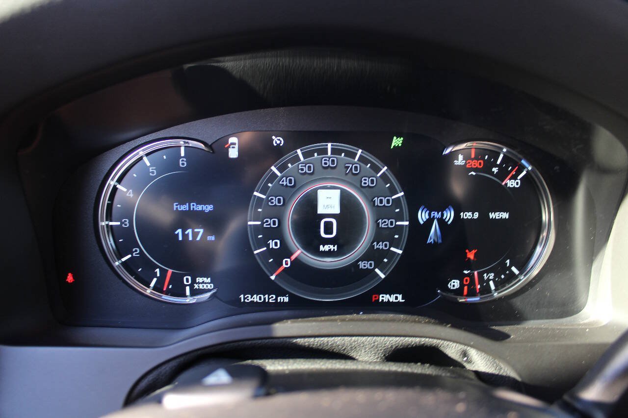 Used 2017 Cadillac Escalade Luxury AWD/4WD image 16
