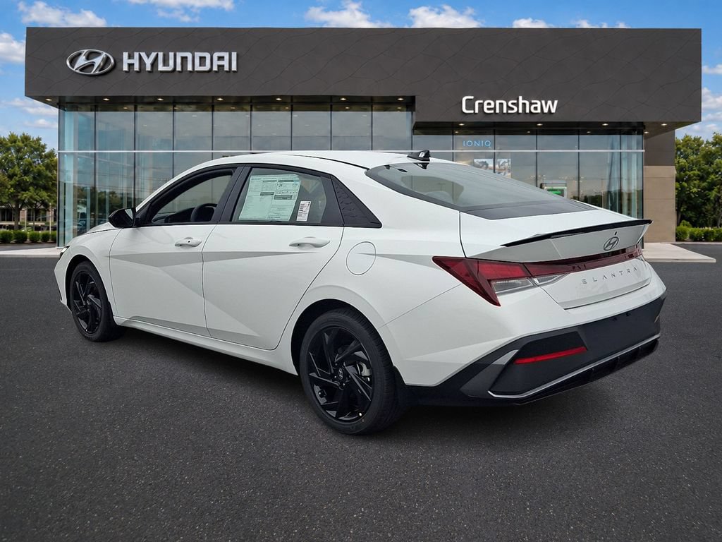 New 2026 Hyundai Elantra SEL Sport FWD image 3