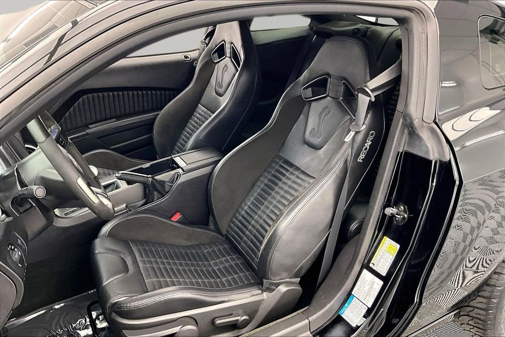 Used 2014 Ford Mustang Shelby GT500 w/ Equipment Group 821A RWD image 25