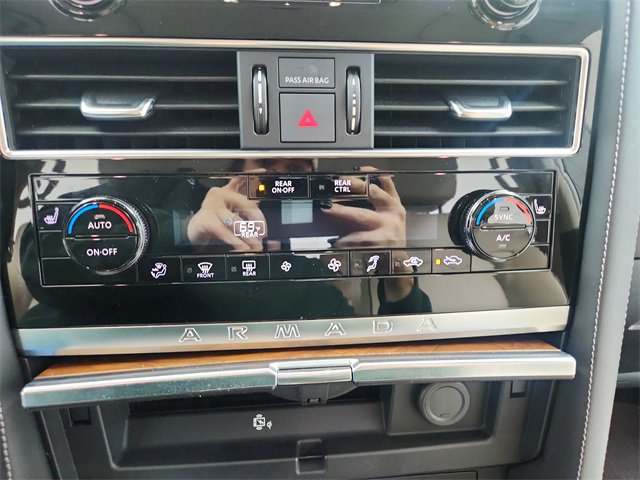 Used 2024 Nissan Armada SL w/ Captain's Chairs Package image 32