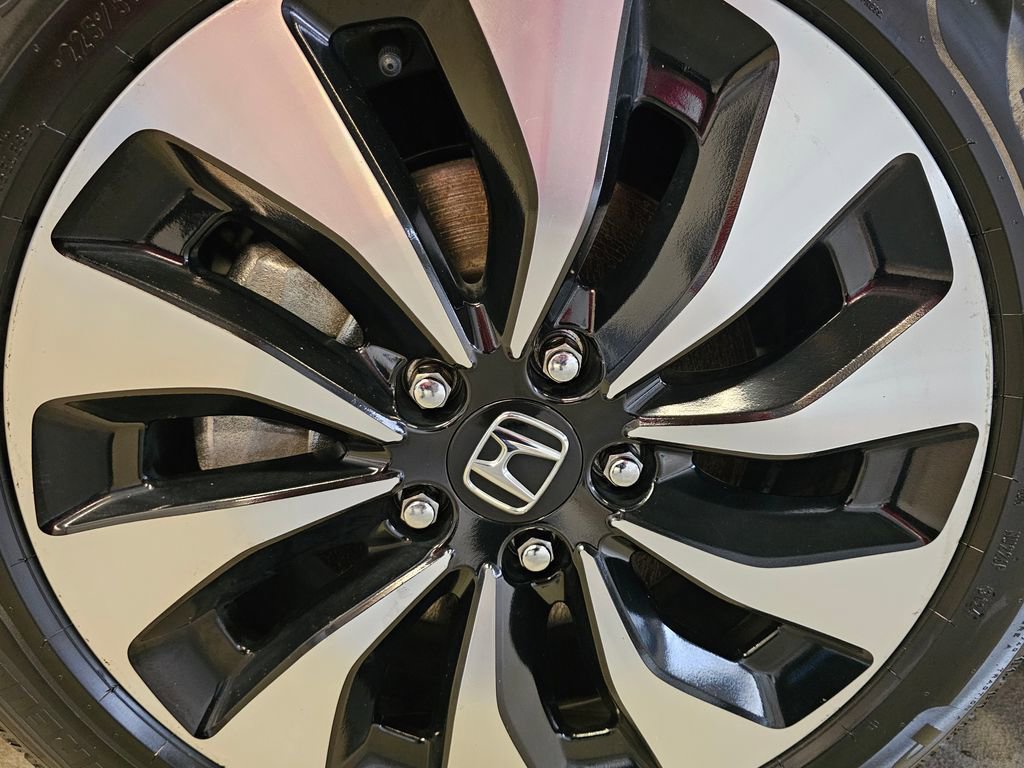 Used 2017 Honda Accord Touring image 23