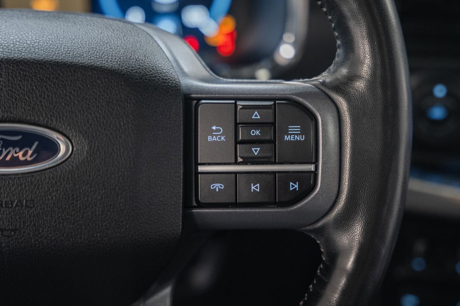 Used 2023 Ford F150 Lariat w/ Equipment Group 502A High image 31