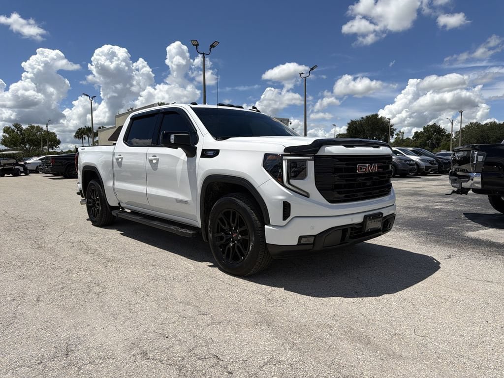 Used 2026 GMC Sierra 1500 Elevation w/ Elevation Premium Package AWD/4WD image 2