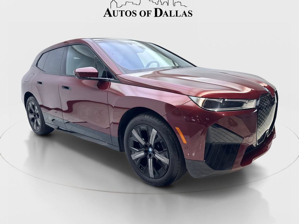 Used 2024 BMW iX xDrive50 w/ Premium Package AWD/4WD image 4