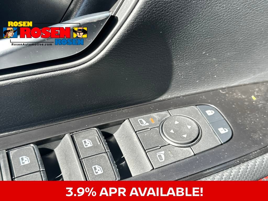 New 2025 Nissan Kicks SR image 11