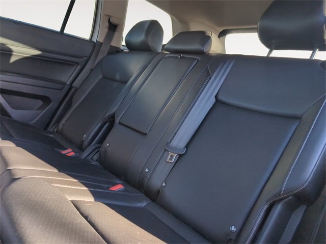 Used 2018 Volkswagen Atlas SE w/ R-Line Package image 13
