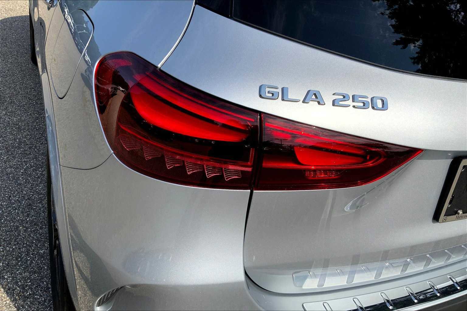 New 2026 Mercedes-Benz GLA 250 GLA 250 image 18