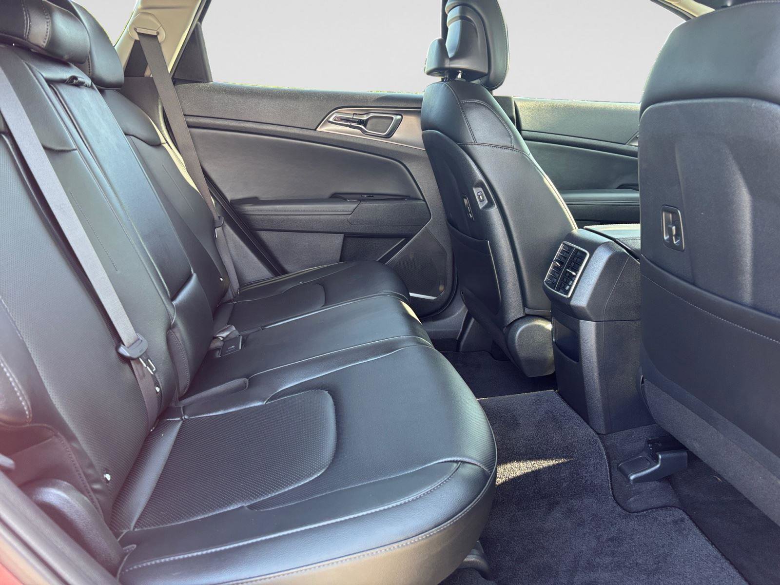 Used 2025 Kia Sportage SX FWD image 49