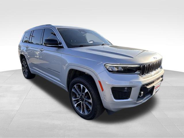 Used 2023 Jeep Grand Cherokee L Overland w/ Luxury Tech Group IV AWD/4WD image 11