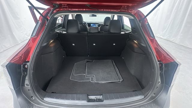 Certified 2025 Nissan Kicks SR image 15