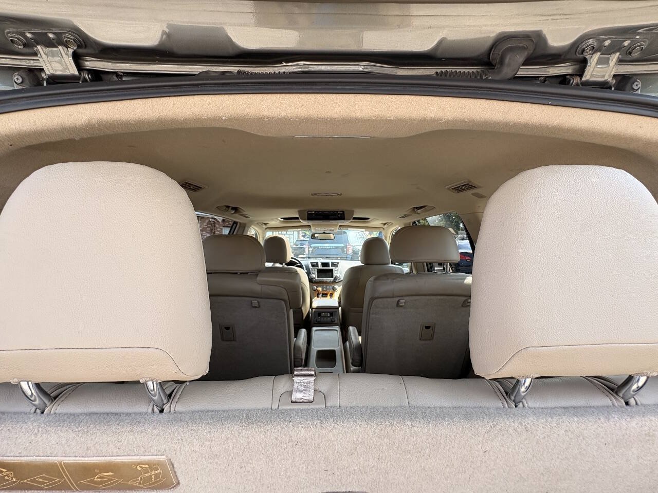 Used 2010 Toyota Highlander Limited AWD/4WD image 29