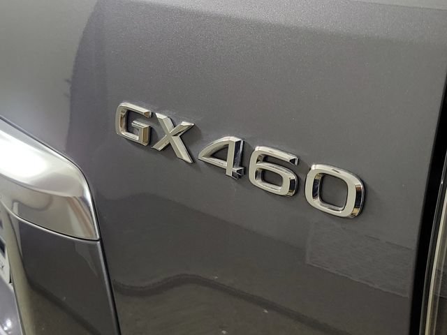 Used 2023 Lexus GX 460 Premium w/ Accessory Package AWD/4WD image 6