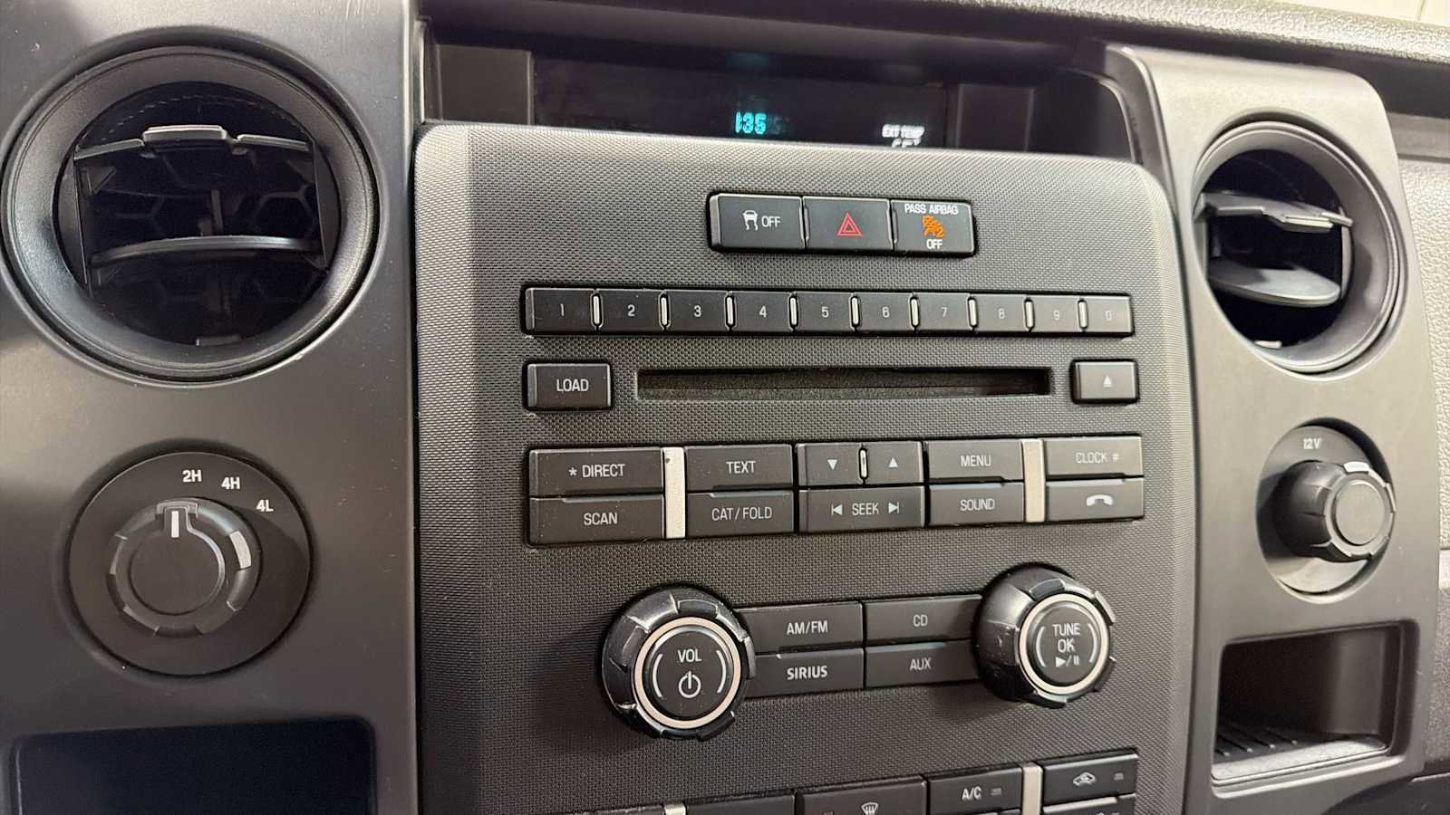 Used 2013 Ford F150 STX w/ Mid Equipment Group AWD/4WD image 18