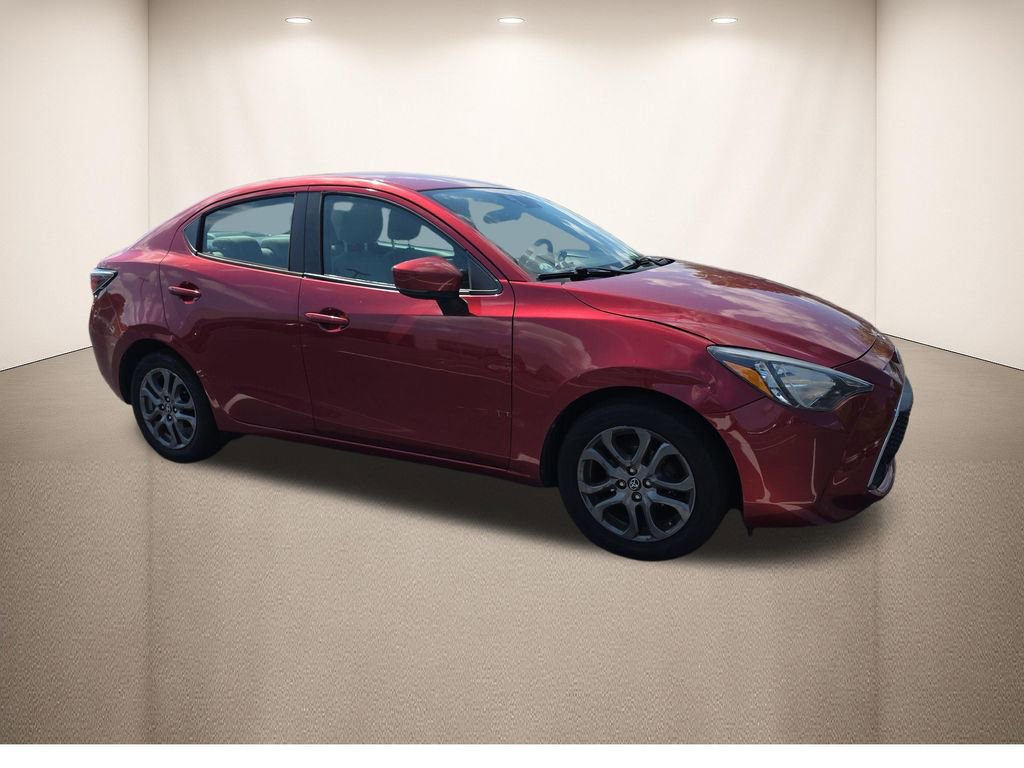 Used 2020 Toyota Yaris LE FWD image 2