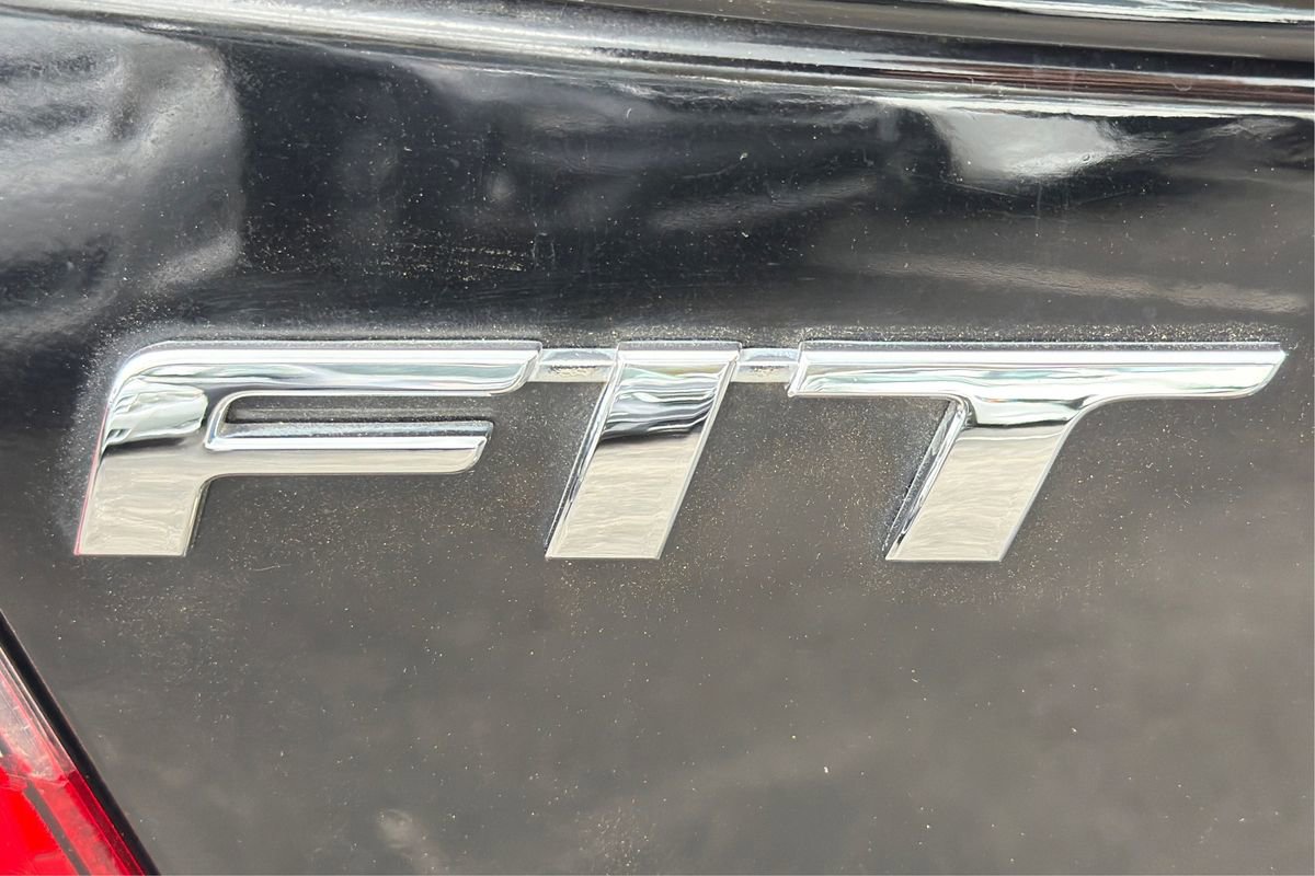 Used 2019 Honda Fit LX image 23