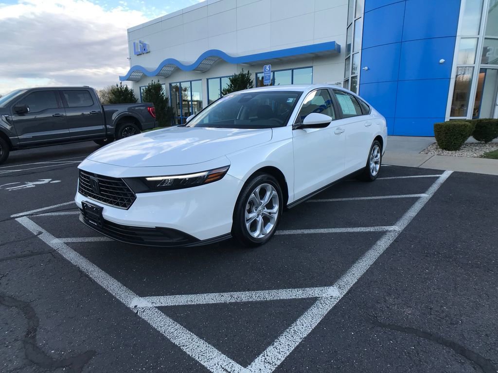 Certified 2023 Honda Accord LX image 3