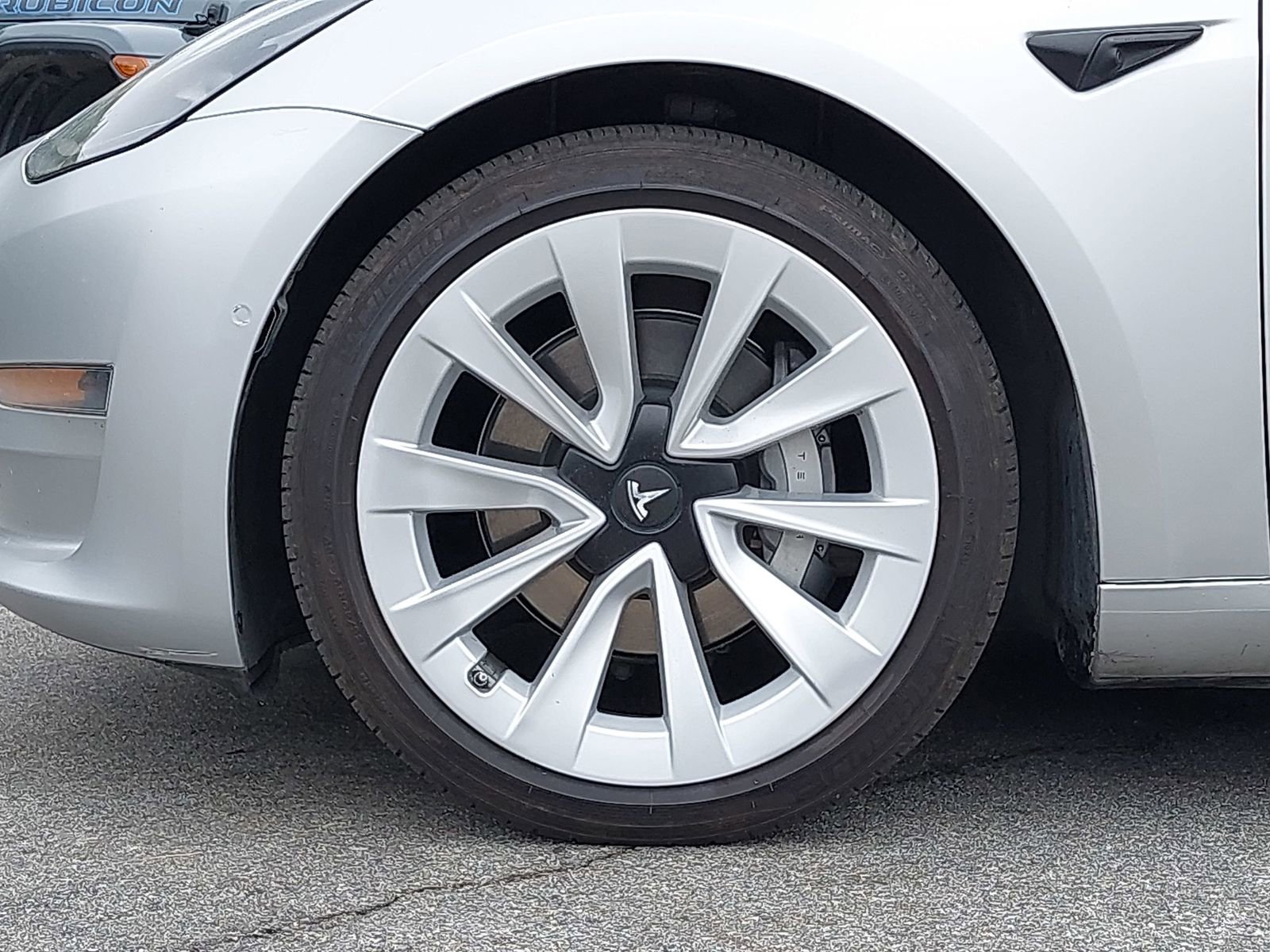 Used 2022 Tesla Model 3 Long Range AWD/4WD image 10