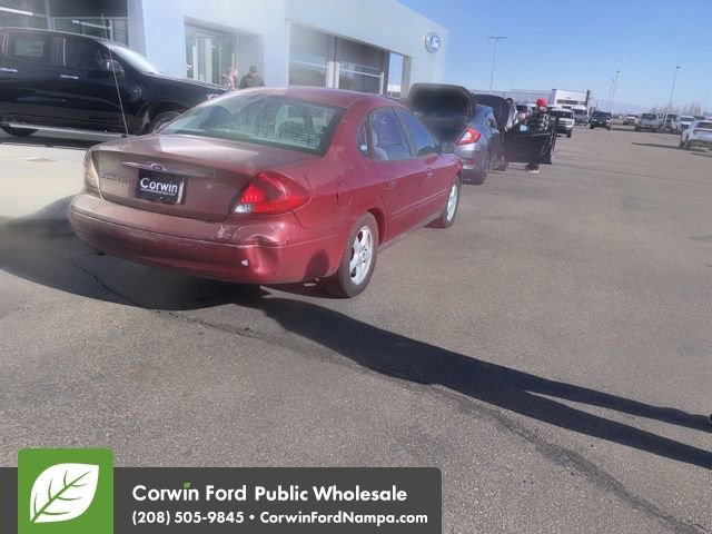 Used 2002 Ford Taurus SES image 3