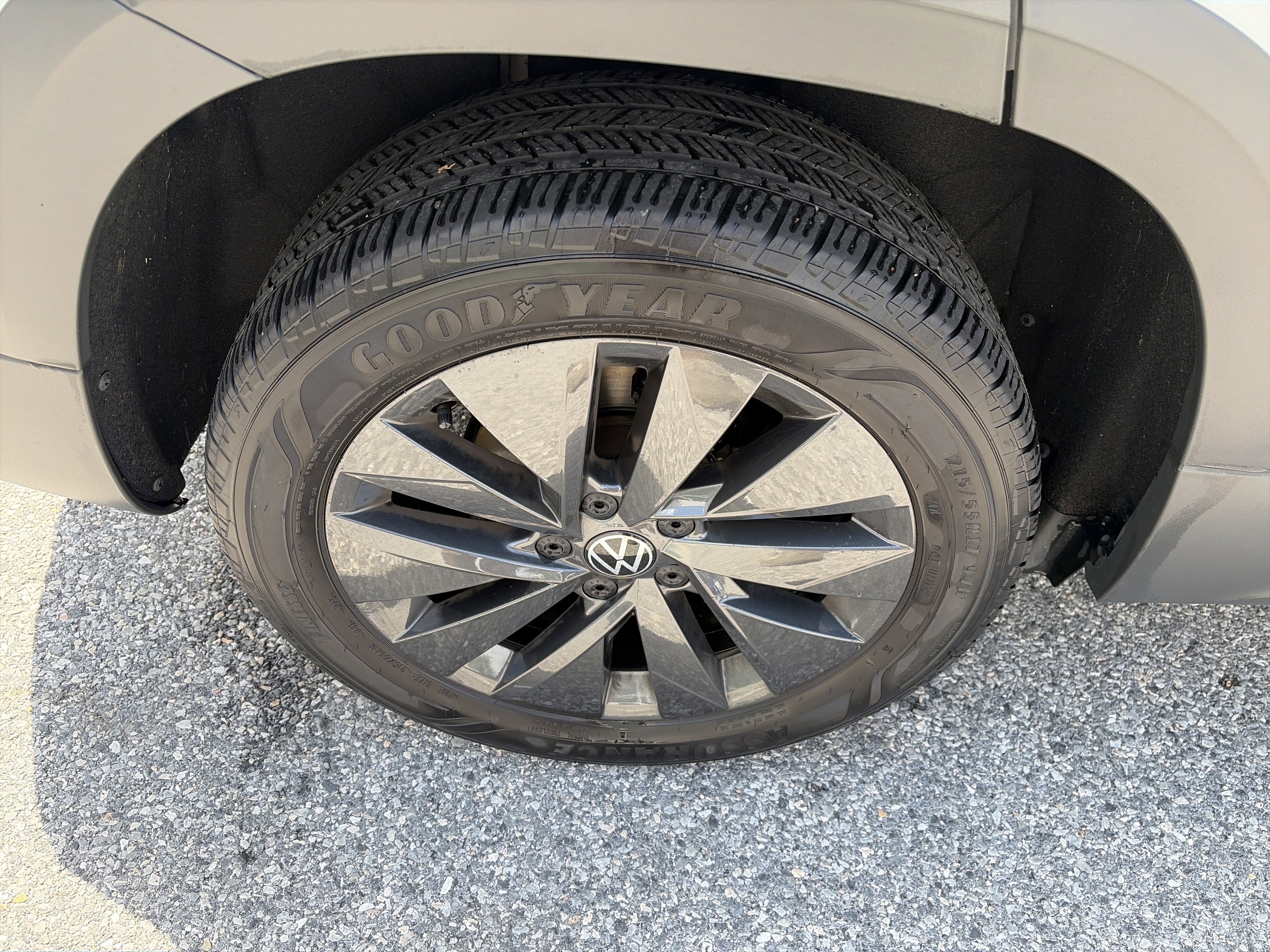 Used 2023 Volkswagen Taos S FWD image 11
