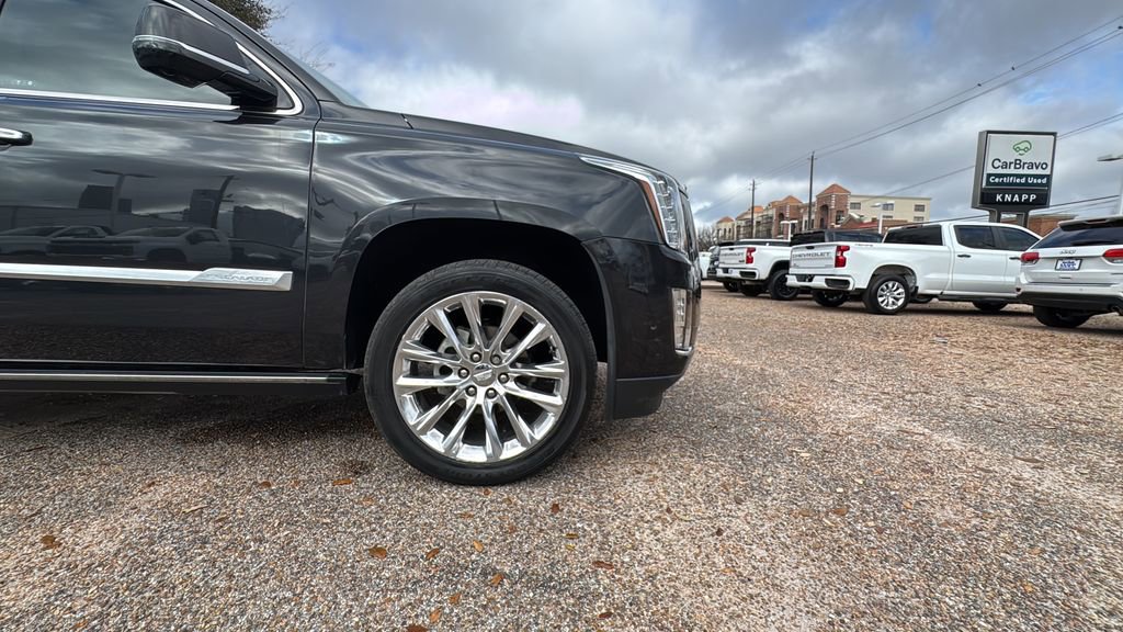 Used 2019 Cadillac Escalade ESV Premium Luxury image 22