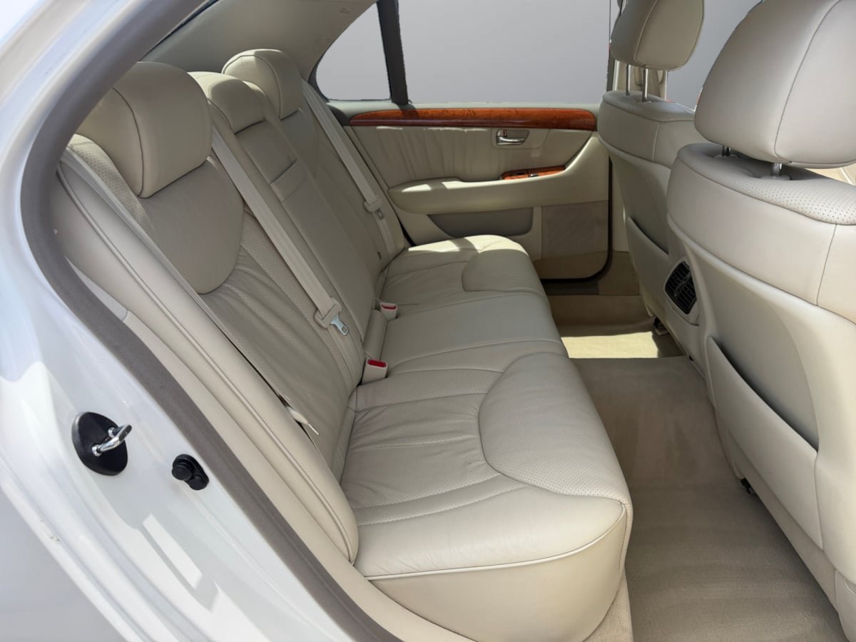 Used 2003 Lexus LS 430 w/ Navigation/Mark Levinson Pkg RWD image 18