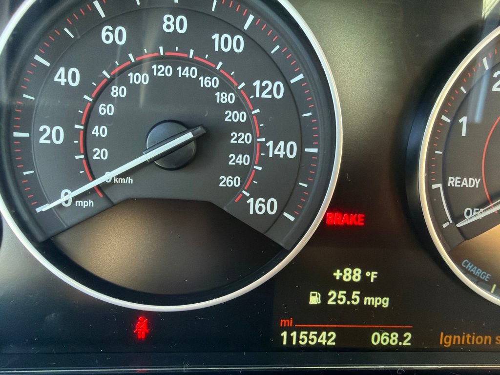 Used 2018 BMW 330e w/ Convenience Package RWD image 6