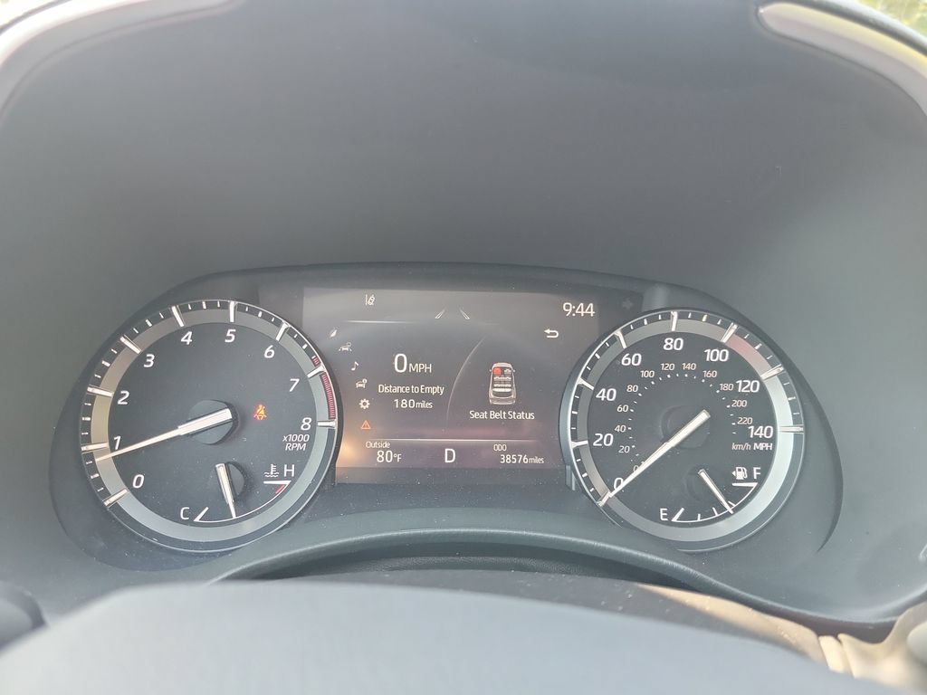 Certified 2021 Toyota Highlander XLE FWD image 39