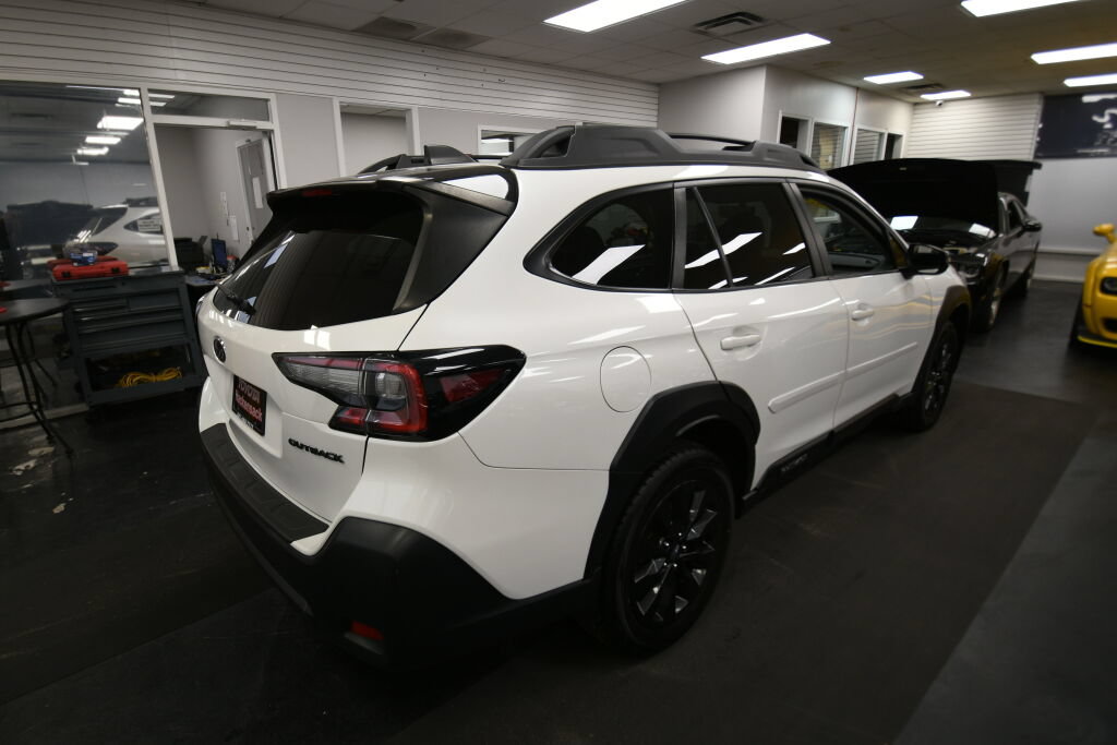Used 2023 Subaru Outback Onyx Edition AWD/4WD image 8