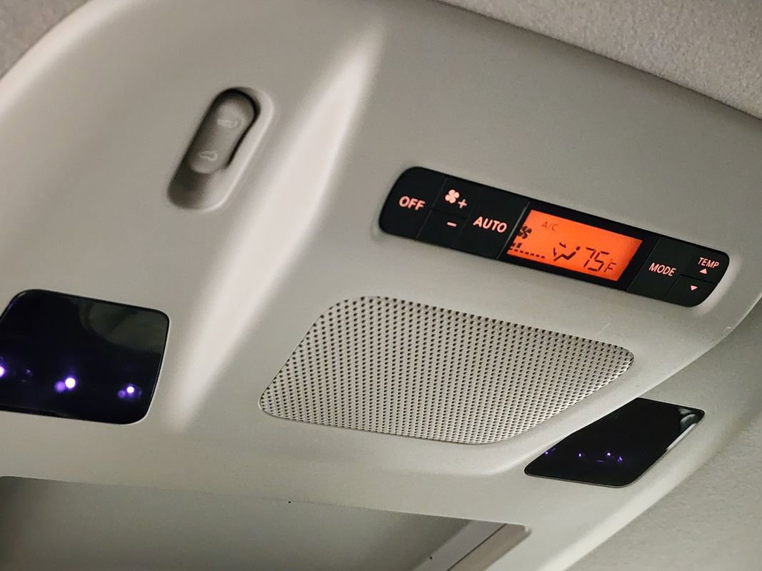 Used 2013 Nissan Quest LE w/ Protection Pkg image 39