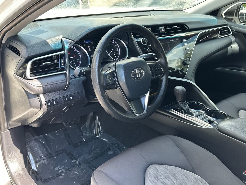 Used 2018 Toyota Camry LE w/ Audio Package FWD image 14