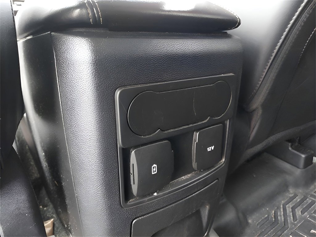 Used 2023 Ford Explorer XLT w/ Equipment Group 202A image 24