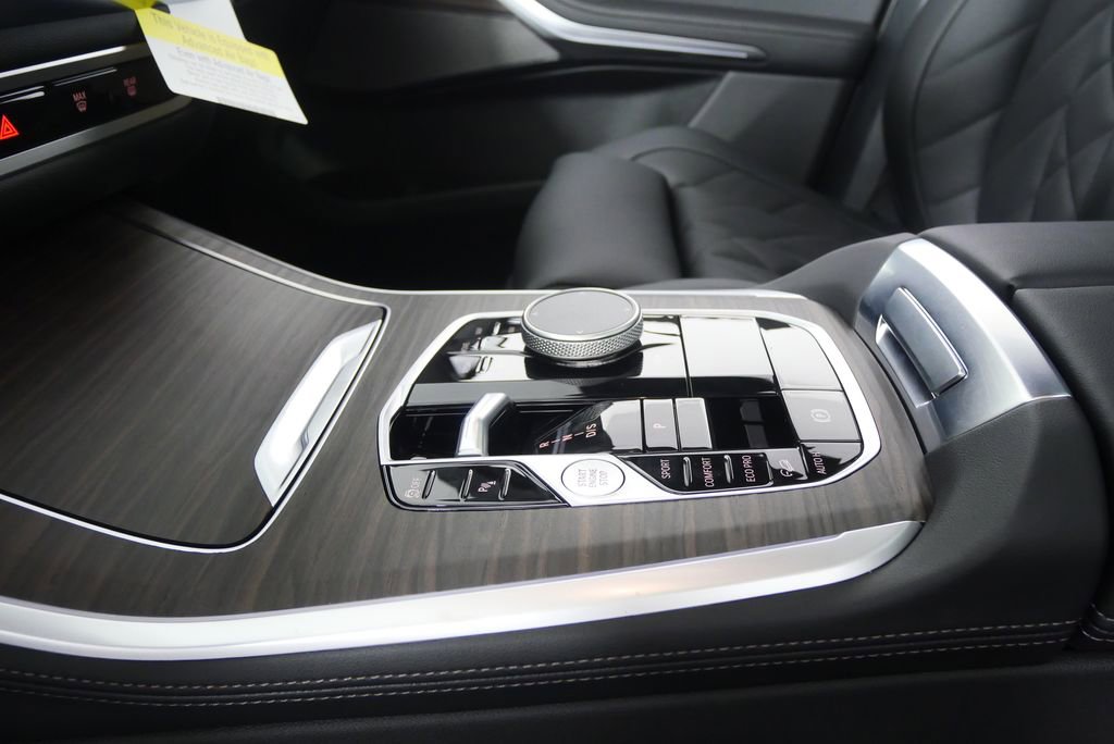 Used 2026 BMW X5 xDrive40i w/ M Sport Package image 21