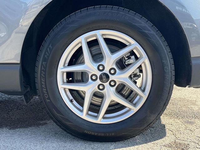 Used 2024 Ford Edge SEL image 11