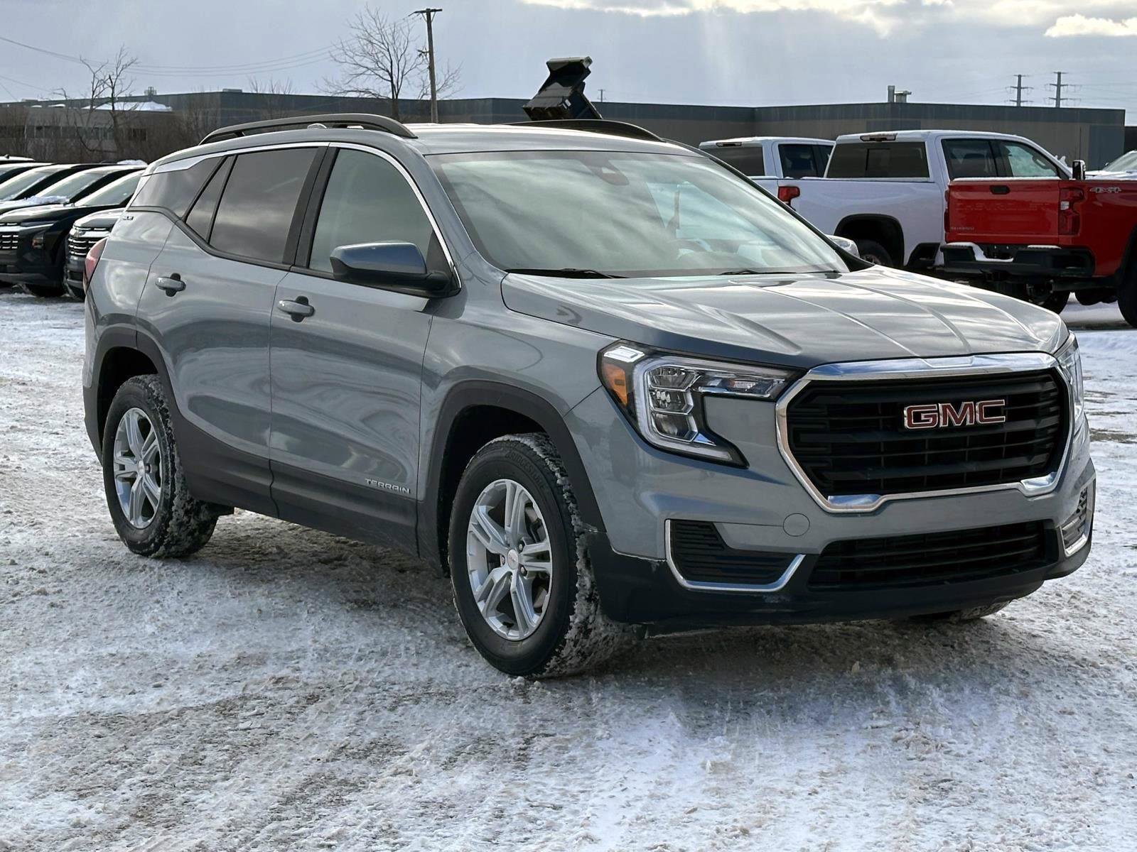 Certified 2023 GMC Terrain SLE w/ Driver Convenience Package image 6