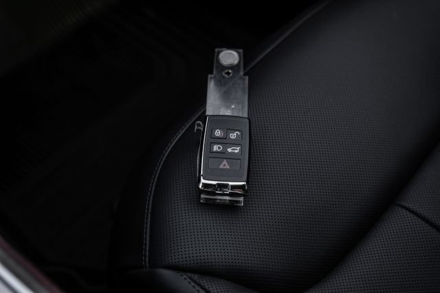 New 2026 Land Rover Range Rover SE AWD/4WD image 72