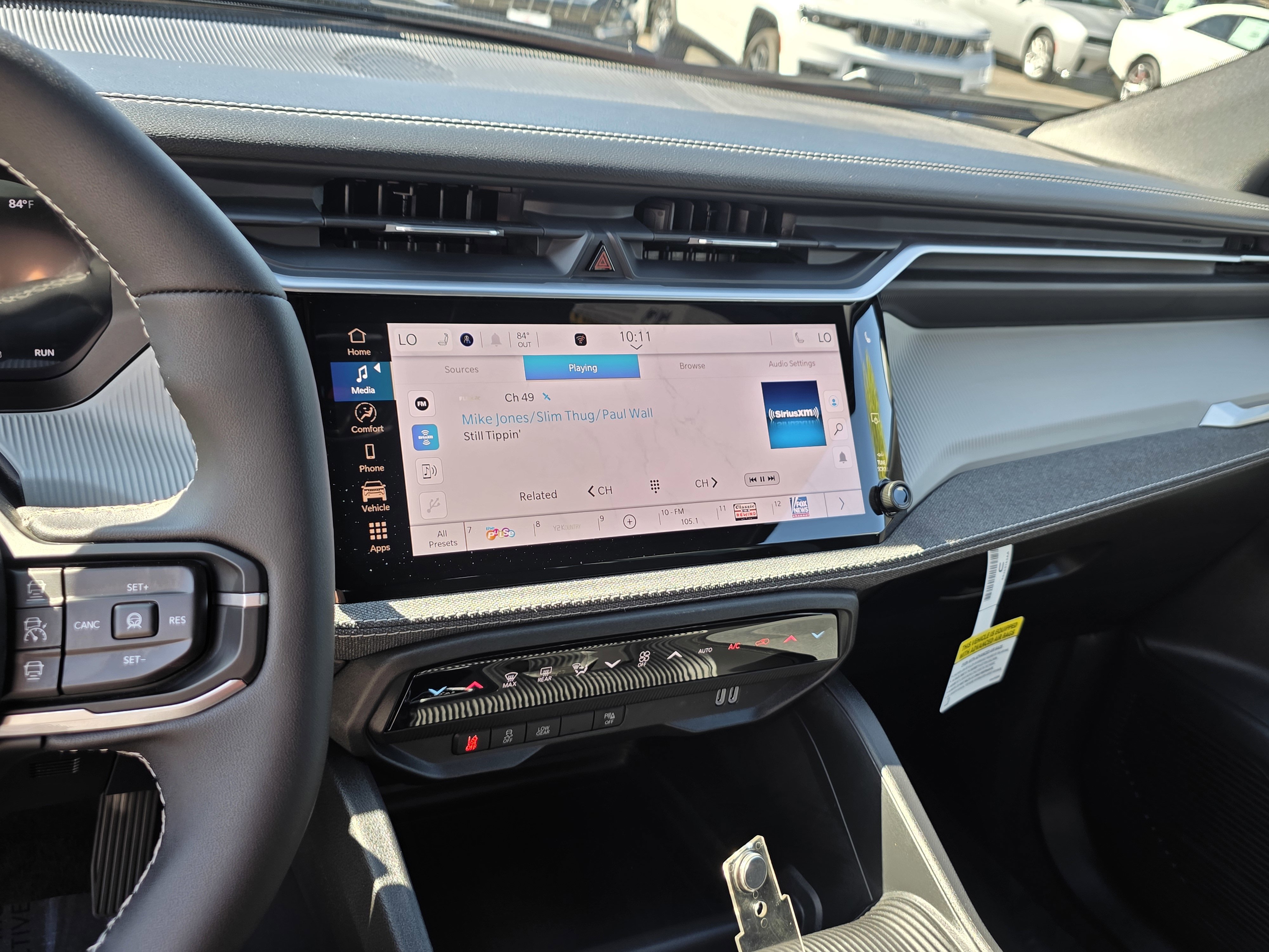 New 2026 Jeep Cherokee Laredo image 15