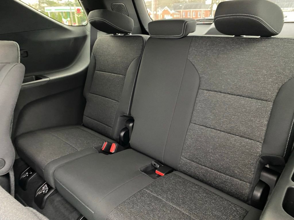 New 2026 Chevrolet Traverse LT w/ Sun and Wheel Package image 18