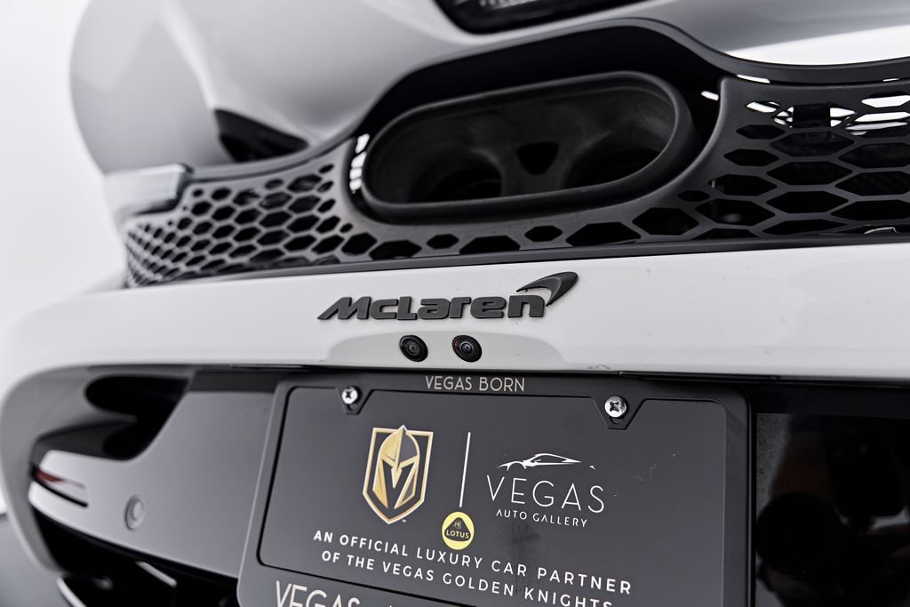 Used 2025 McLaren 750S Spider RWD image 35