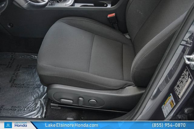 Used 2025 Hyundai Kona SEL FWD image 16