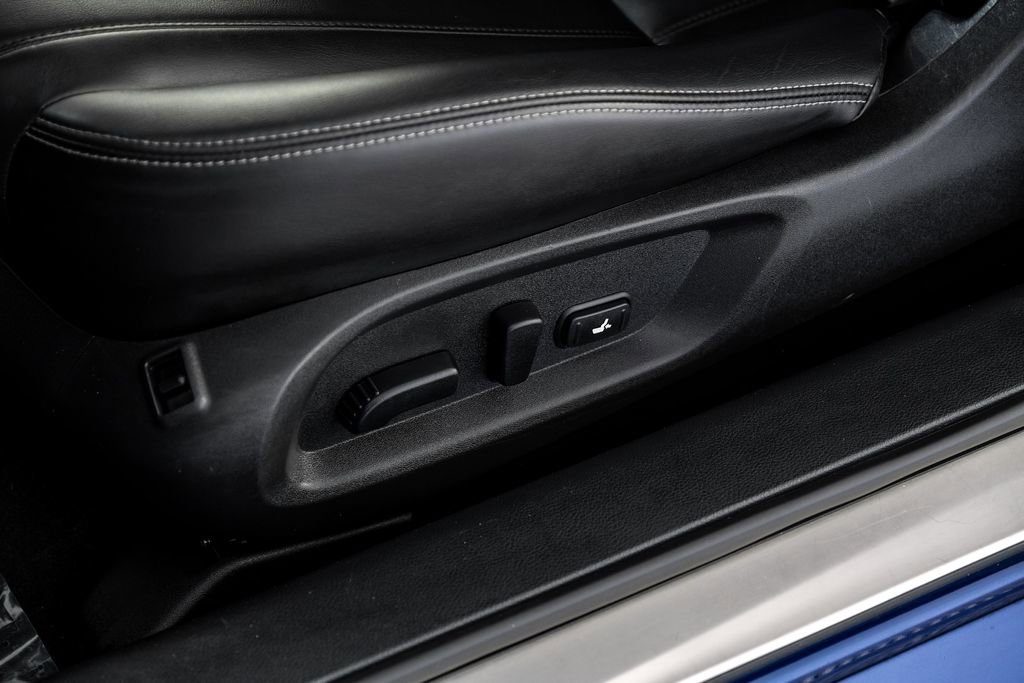 Used 2019 INFINITI Q60 3.0t Luxe w/ Essential Package image 36