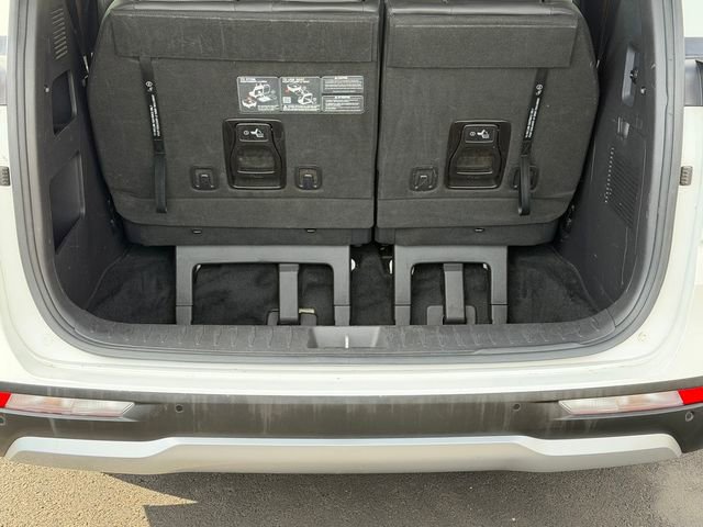 Used 2024 Kia Carnival LX image 4