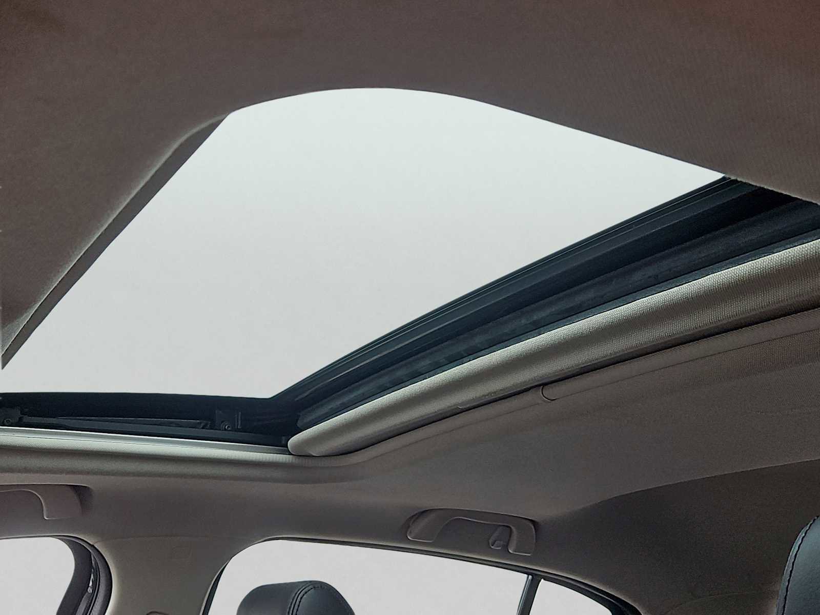 Used 2017 MAZDA MAZDA3 Touring image 15