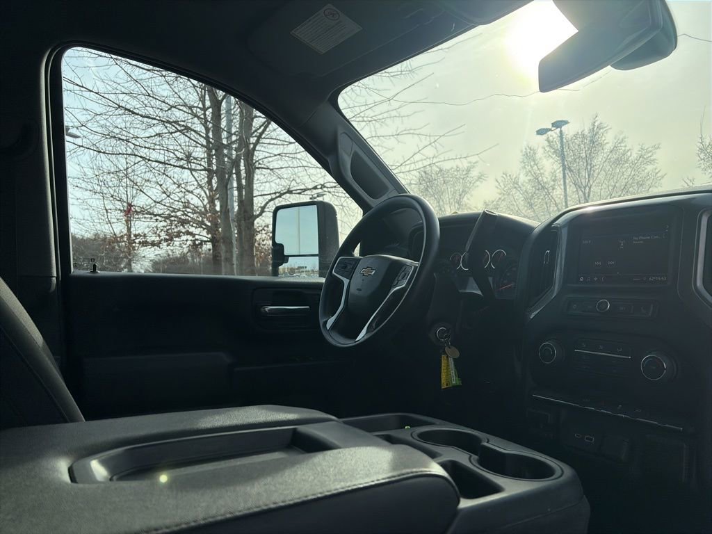Used 2022 Chevrolet Silverado 2500 Custom w/ Custom Value Package image 30