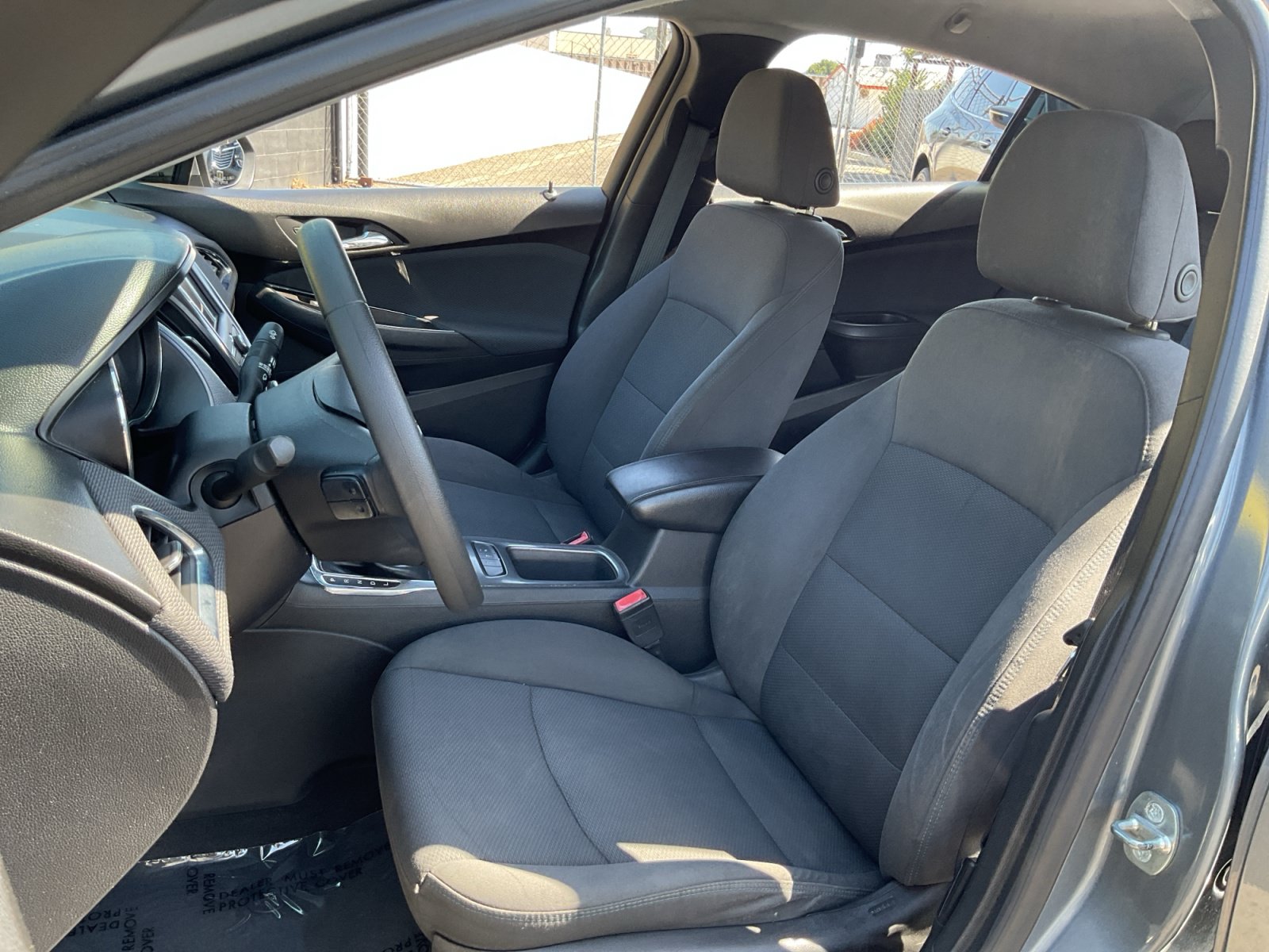 Used 2019 Chevrolet Cruze LT w/ Convenience Package FWD image 17