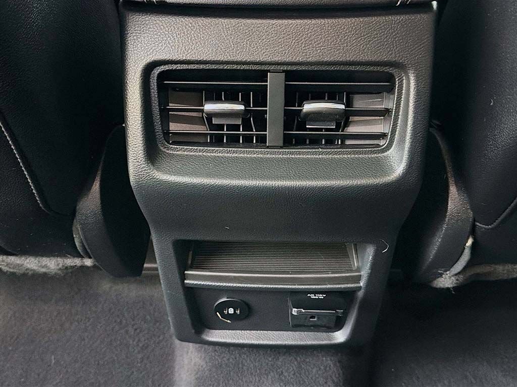 Used 2024 Ford Edge Titanium AWD/4WD image 39