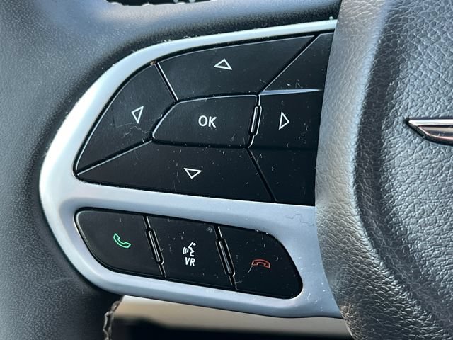Used 2024 Chrysler Pacifica Limited w/ Uconnect Theater Family Group AWD/4WD image 25