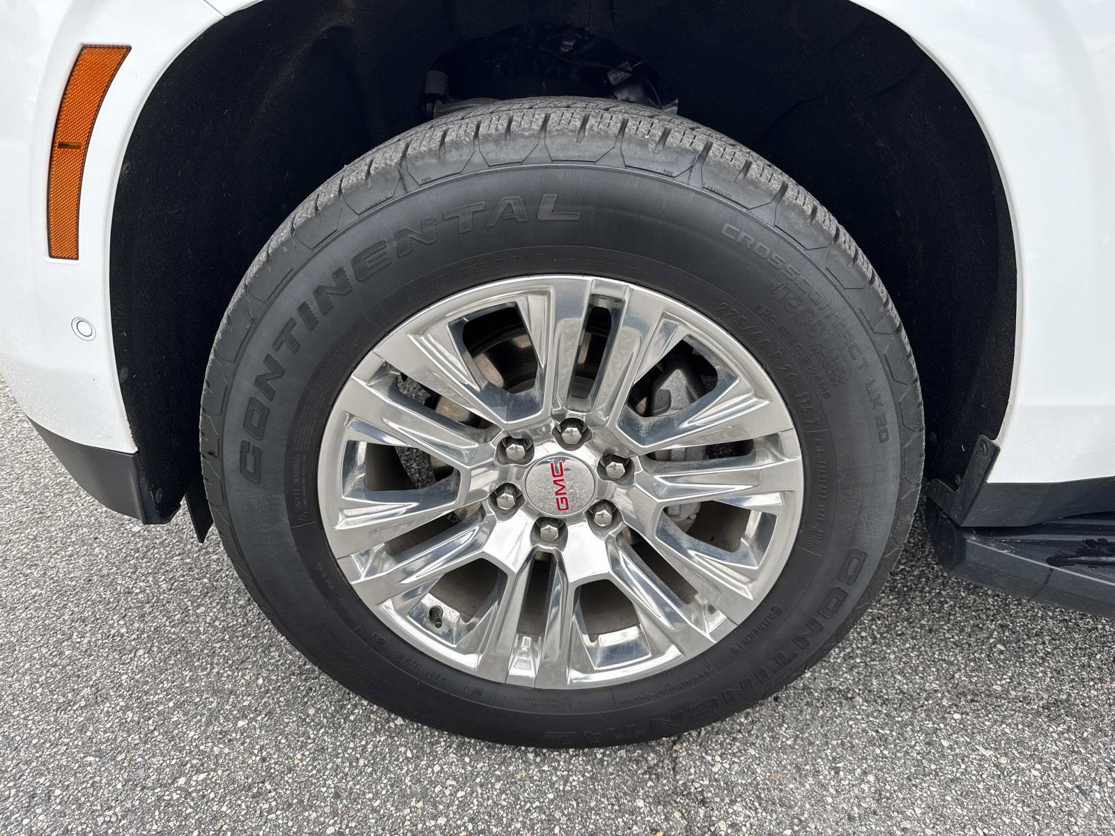 Used 2025 GMC Yukon Denali image 10