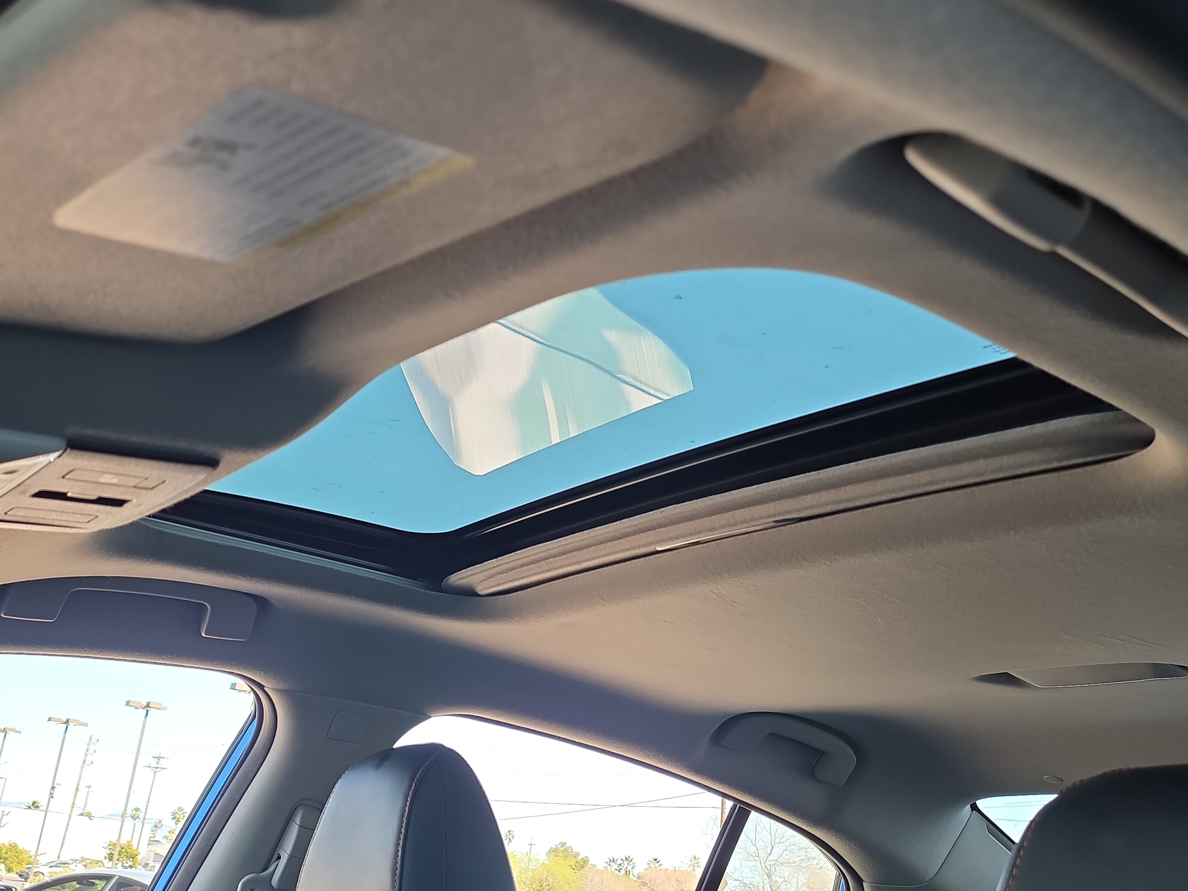 Used 2022 Nissan Sentra SR w/ SR Premium Package image 8